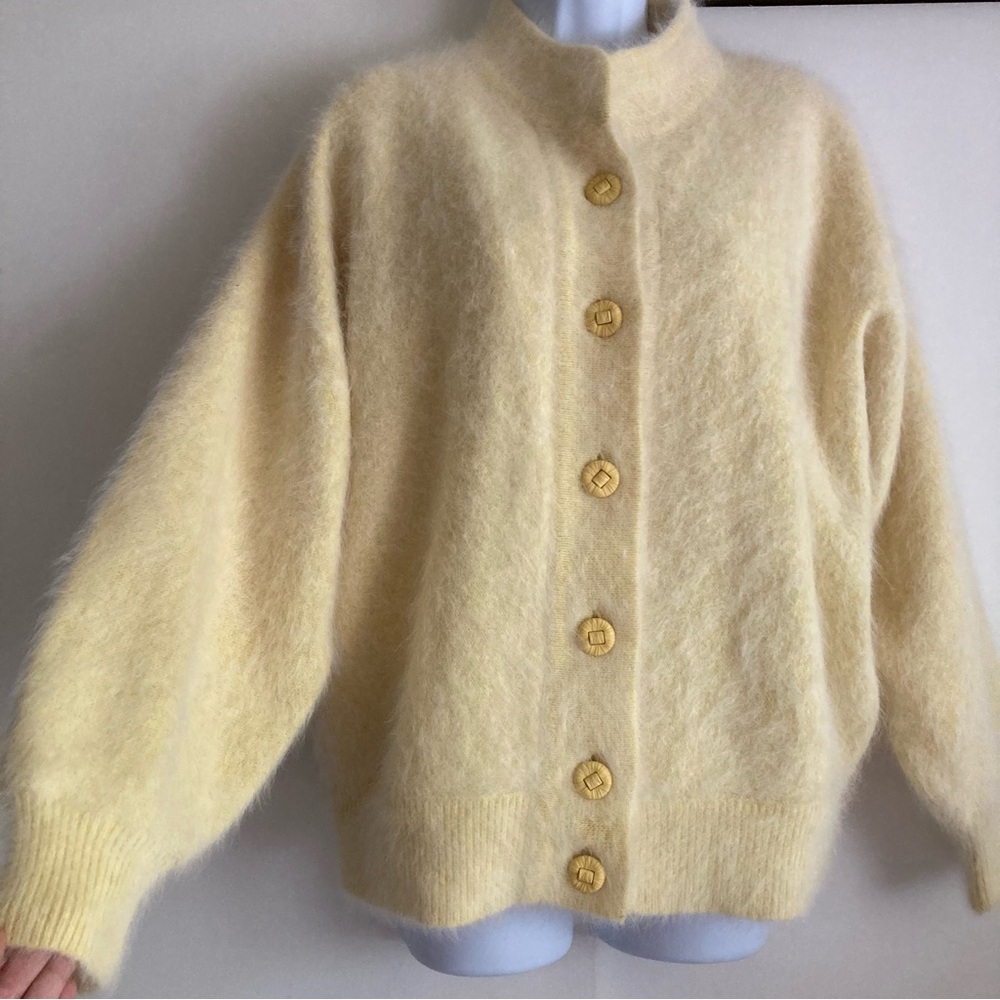 VTG Venesha Pale Butter Yellow 80% Angora Button Front Cardigan Sweater, Sz M
